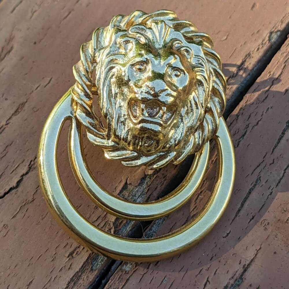 Striking Vintage Lion's head Earrings
